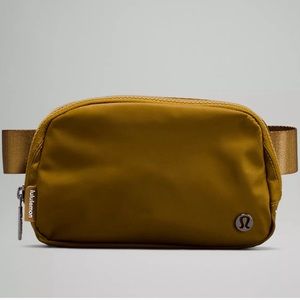 Lululemon Everywhere Belt Bag- NWOT- Burnt Caramel